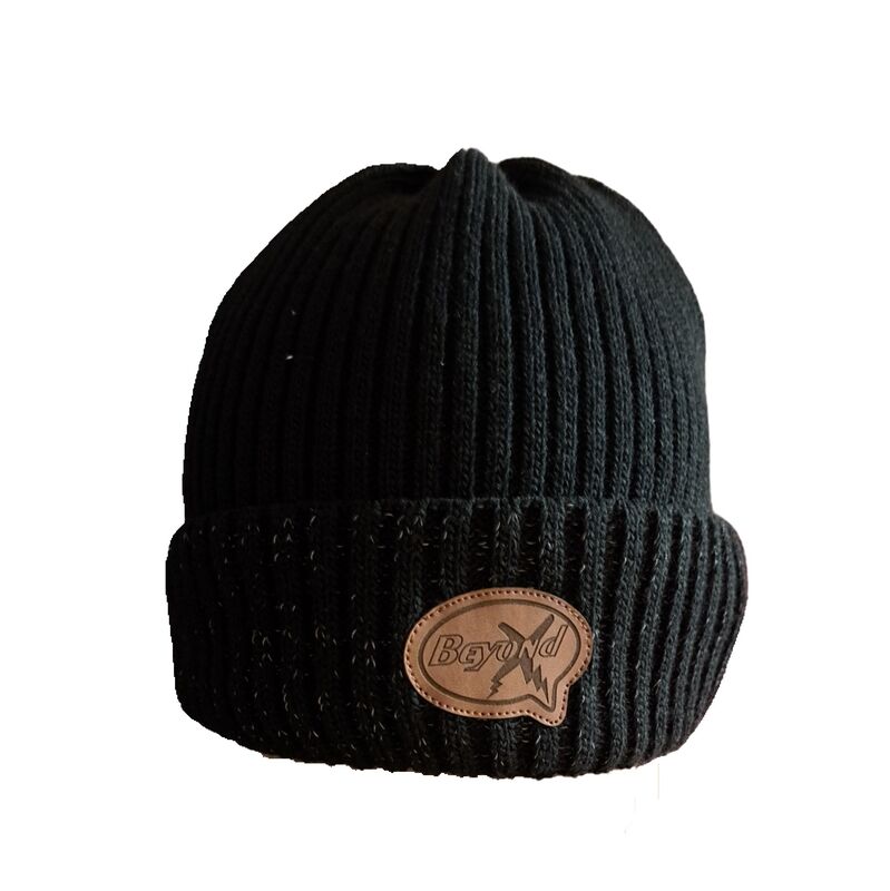 Beyond-X beanie in Lambslook, Black reflective