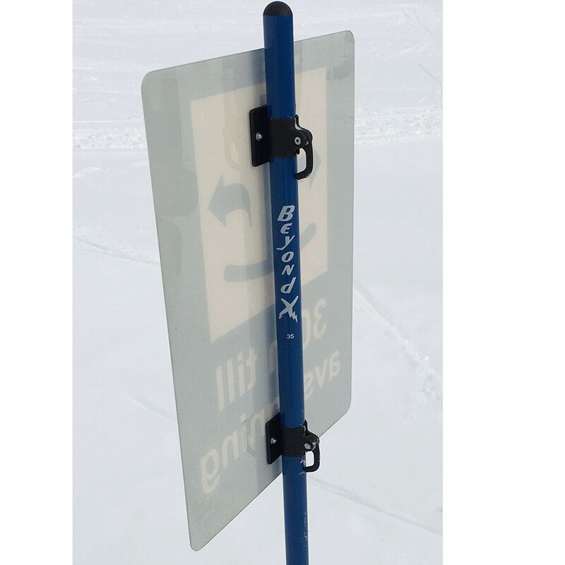 Monterade fästen på skylt, 2st / skylt.